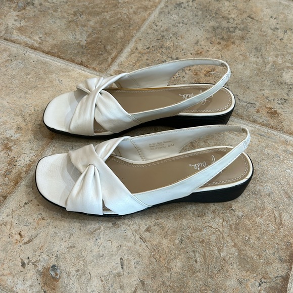Life Stride Shoes - LIFE STRIDE SANDALS
